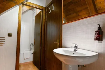 Un baño de Hotel Nau Iori
