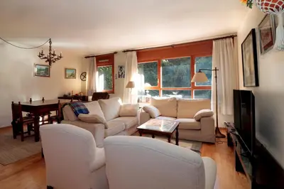 Una televisión o centro de entretenimiento en Apartarent 1500 - Apartamento Timonet