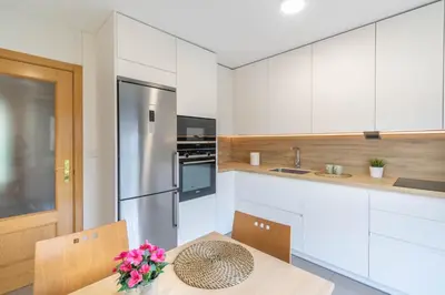 Una cocina o zona de cocina en Gran chalet con amplio jardín próximo a Pamplona