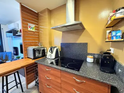 Una cocina o zona de cocina en El Loft de Salàs - L'Amfitriona