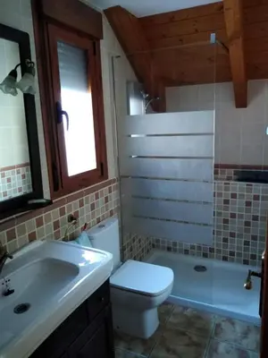 Un baño de Casa La Bordeta Remondillo