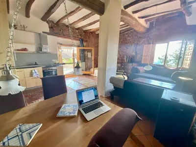 Una cocina o zona de cocina en Ebrevista