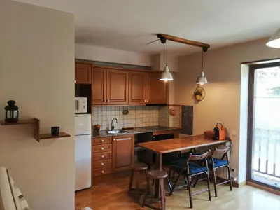 Una cocina o zona de cocina en Apartment Geräumiges Studio mit Balkon Erta 2 Vall de Boí by Interhome