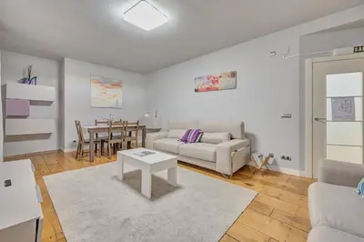 Zona de estar de Apartamento la Mayor by Clabao