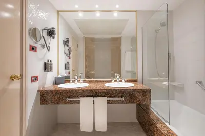 Un baño de Exe Boston