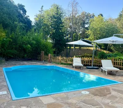 Piscina en o cerca de Cal Pedrol