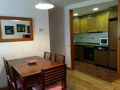 Una cocina o zona de cocina en Apartamento Lamatriz Dequin Edificio Sayo 8