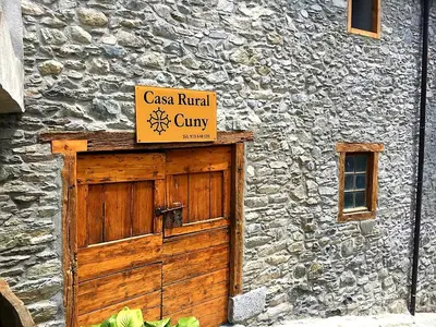 Certificado, premio, señal o documento que está expuesto en Casa Rural Cuny