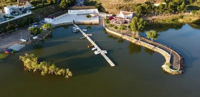Vista de un río cerca de este apartamento