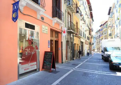 El barrio de los alrededores o un barrio cerca de este albergue