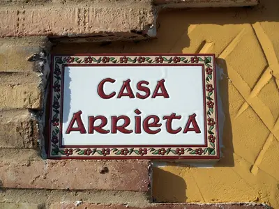 Certificado, premio, señal o documento que está expuesto en Casa Arrieta
