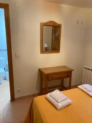 Cama o camas de una habitación en Casa Encuentra, en el Pirineo al lado de Ainsa