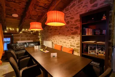 Zona de estar de Albergue Valderrobres Auto check-in