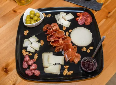 Comida en o cerca de este albergue