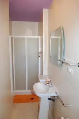 Un baño de Cal Serveró