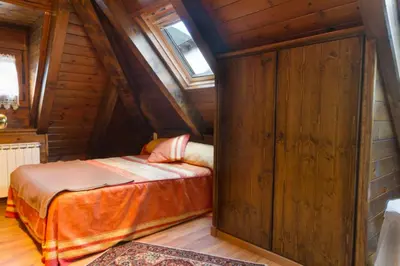 Cama o camas de una habitación en Hostal Aiguamog