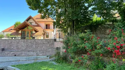 Jardín al aire libre en Casa Rural Roncesvalles