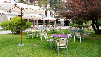 Jardín al aire libre en Silken Ordesa