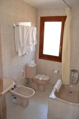 Un baño de San Marcos