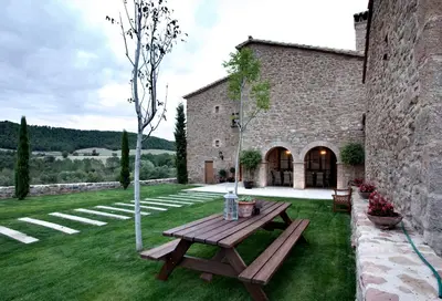 Jardín al aire libre en Casa Rural Cirera D'Avall