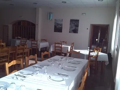 Un restaurante o sitio para comer en Camino de las Bardenas