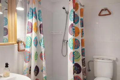 Un baño de Cal Marroso de Montsonís