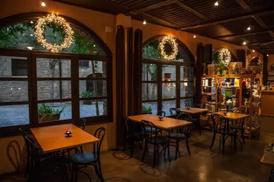 Un restaurante o sitio para comer en Cal Xeco de Montsonís, dóna la benvinguda a la teva mascota