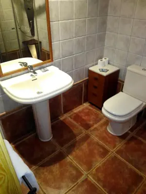 Un baño de Duplex Calle El Tillo