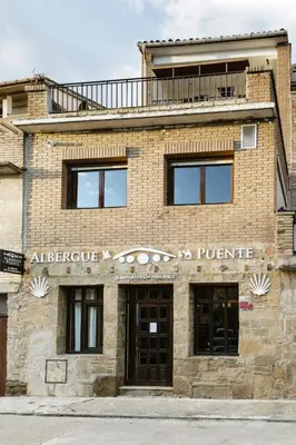Edificio en el que se encuentra el albergue
