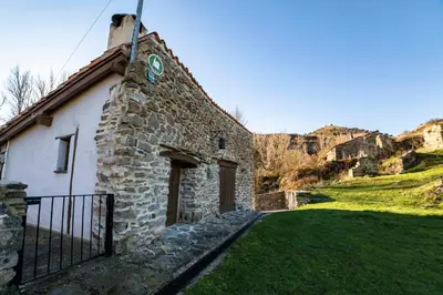 Paisaje cerca of this country house