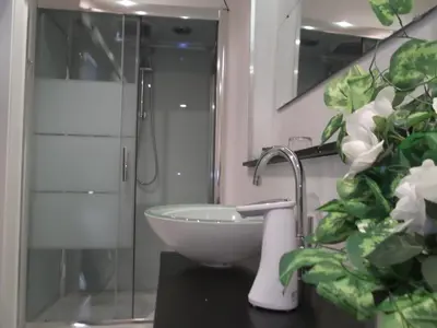 Un baño de A&E.Escornalbou