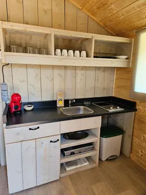 Una cocina o zona de cocina en Camping La Ribera Salada