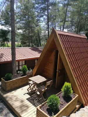 Jardín al aire libre en Camping La Ribera Salada
