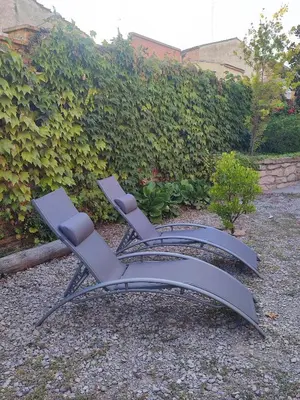 Jardín al aire libre en Casa Arbós Casa rural a Arbeca, les Garrigues