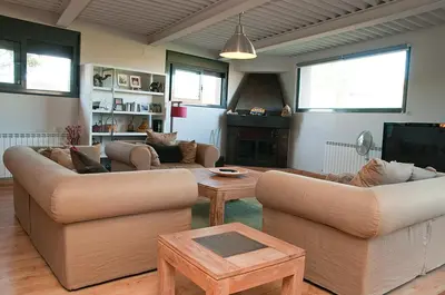 Una televisión o centro de entretenimiento en Casa Ruiz