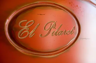 Certificado, premio, señal o documento que está expuesto en Hotel Rural El Pilaret