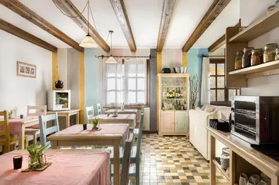 Una cocina o zona de cocina en Hotel Rural El Mirador de los Pirineos