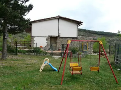 Zona de juegos infantil en Casa del Pinar