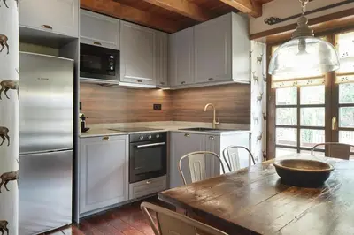 Una cocina o zona de cocina en Solei by FeelFree Rentals
