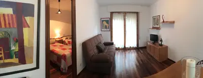 Una televisión o centro de entretenimiento en Altur 5 Canfranc Estación