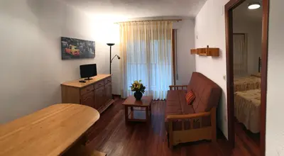 Una televisión o centro de entretenimiento en Altur 5 Canfranc Estación
