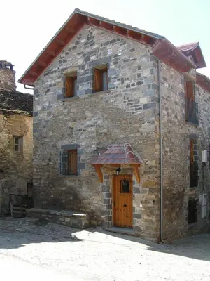 Edificio en el que se encuentra la casa o chalet