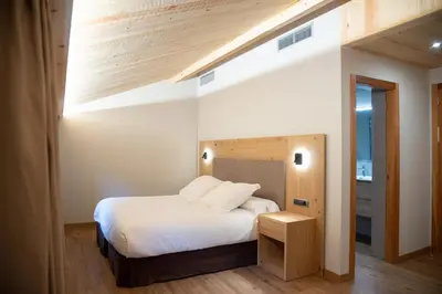 Cama o camas de una habitación en Hotel Restaurant Castellarnau