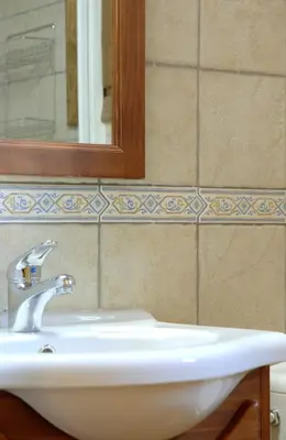 Un baño de Casa el Parque Cajal