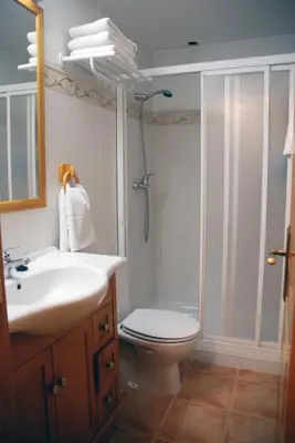 Un baño de Apartamento el Hogar Casa Cajal