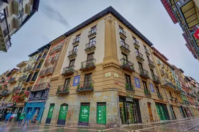 Edificio en el que se encuentra el apartamento