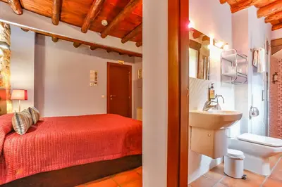 Un baño de Fonda La Grancha