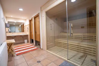 Un baño de Hotel & Restaurante Peña