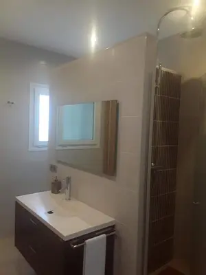 Un baño de Casa Laure y Mª José