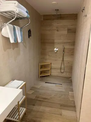 Un baño de Hotel Abetos